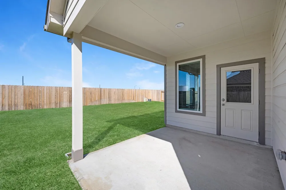45 Shining Point Drive Waller, TX 77484
