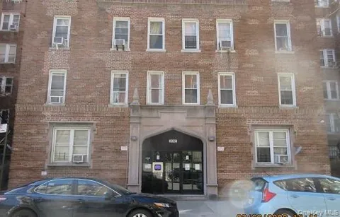 2081 Cruger Avenue #4 O