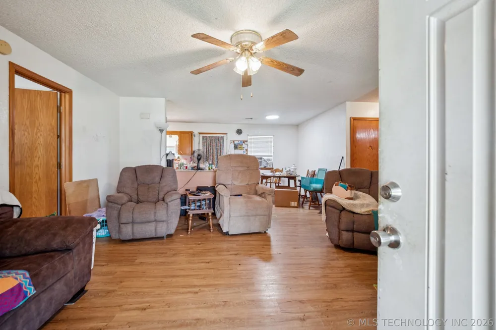 770 NW Seneca Krebs, OK 74501