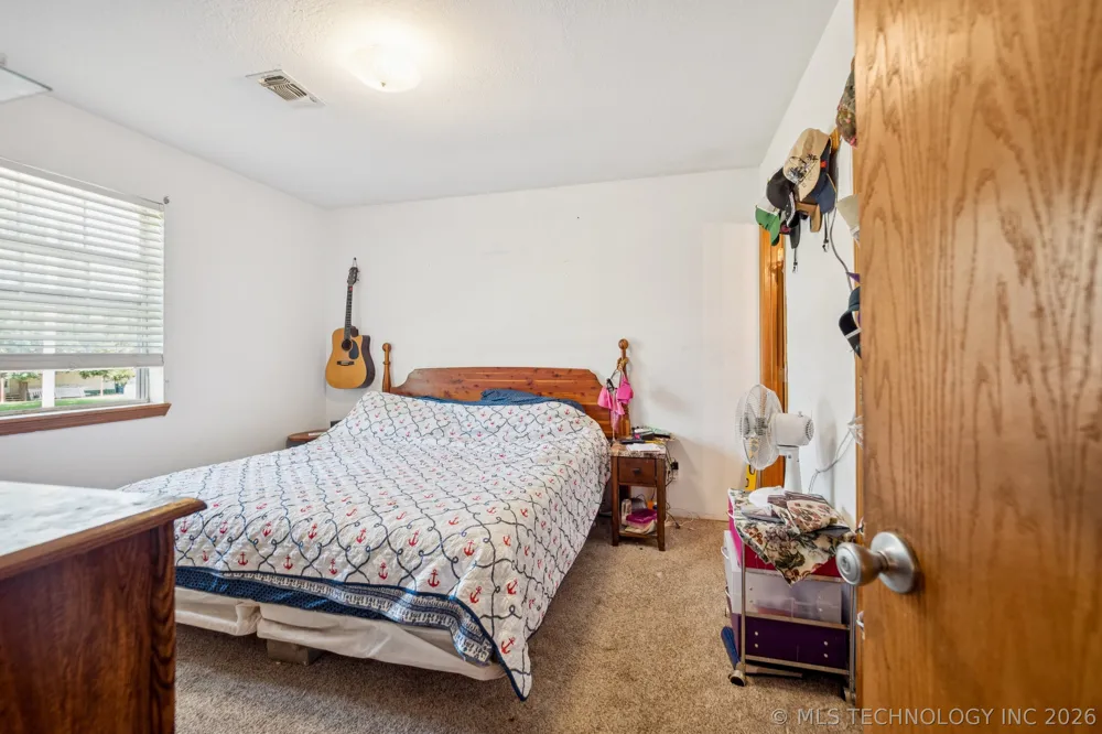 770 NW Seneca Krebs, OK 74501