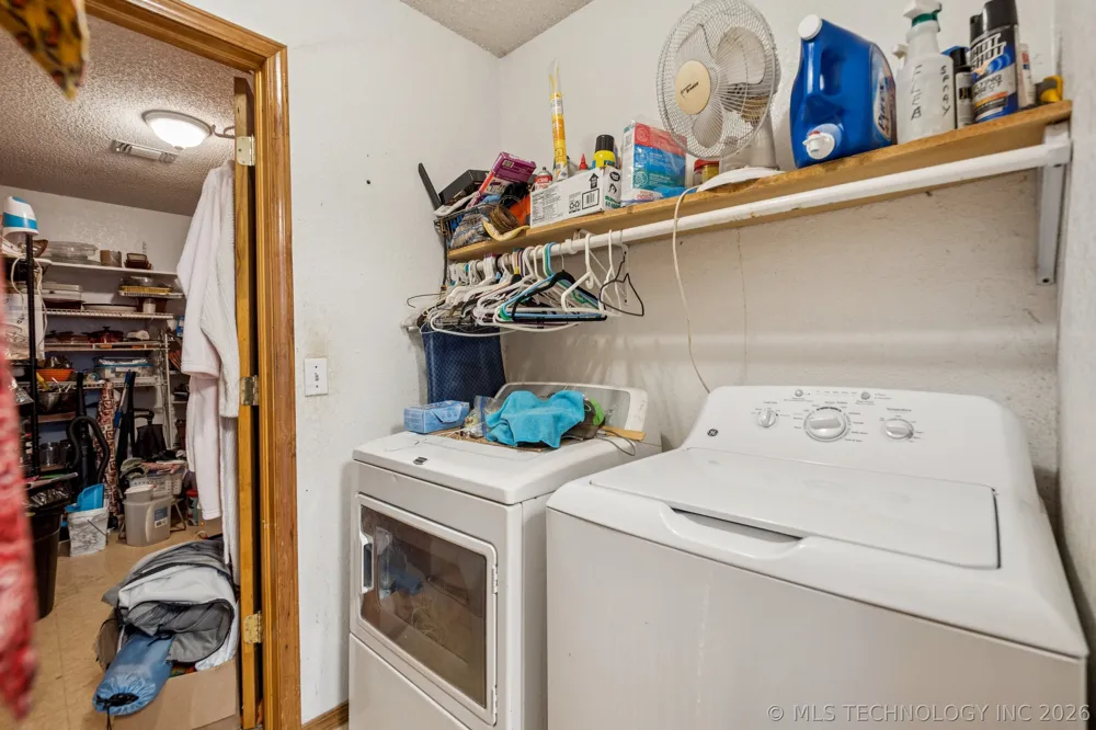 770 NW Seneca Krebs, OK 74501