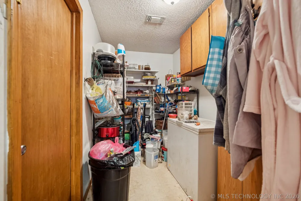 770 NW Seneca Krebs, OK 74501