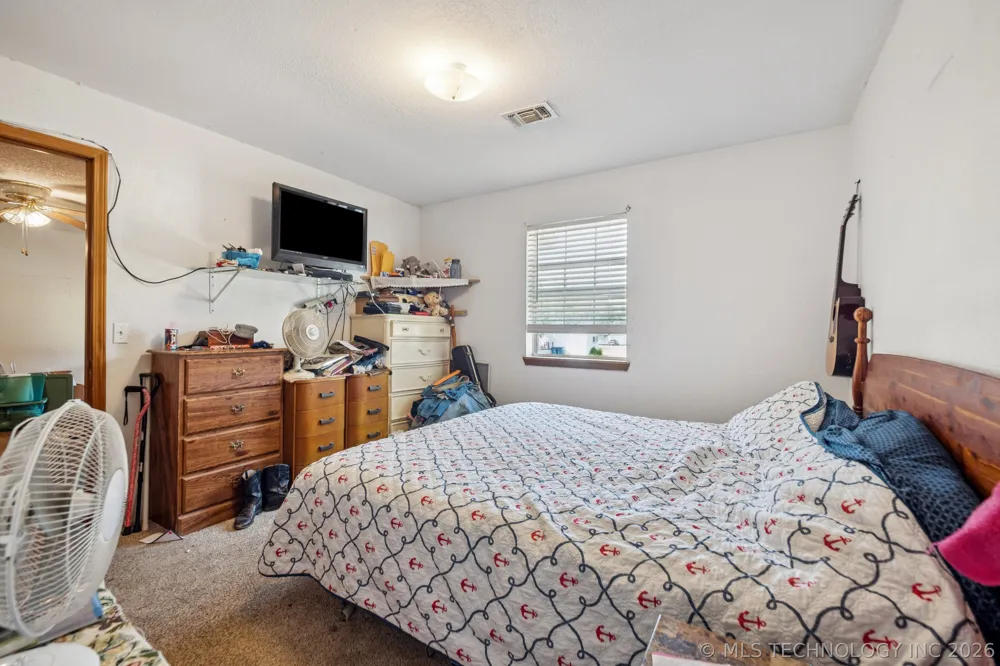 770 NW Seneca Krebs, OK 74501