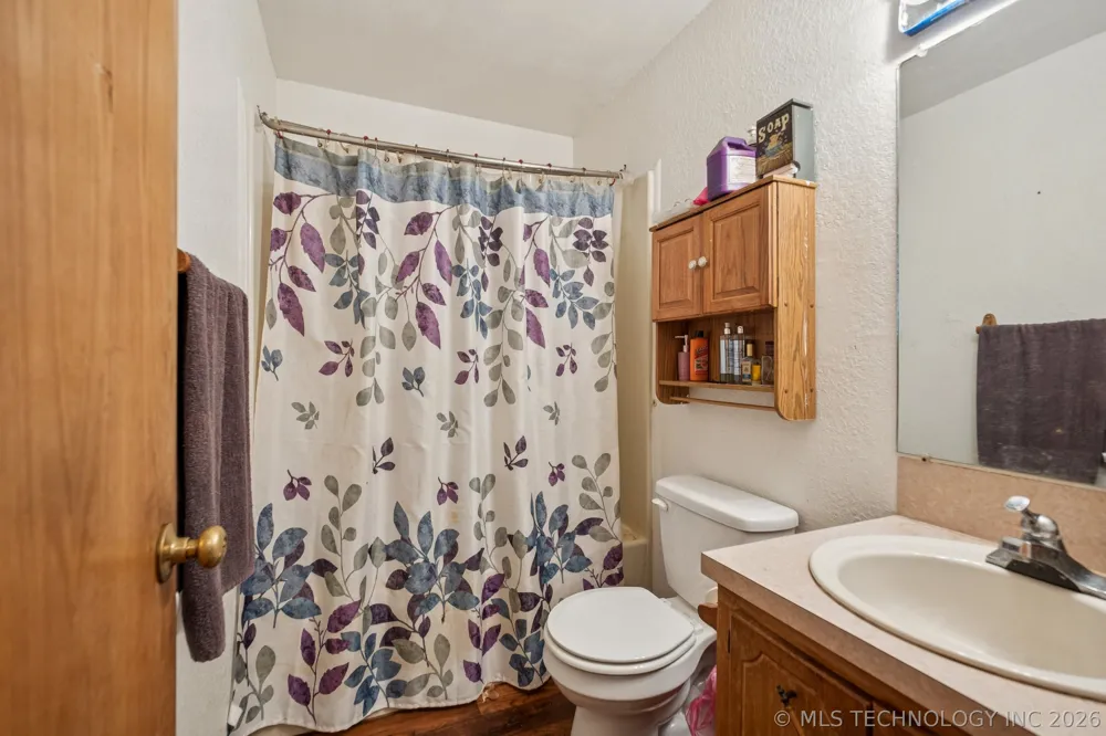 770 NW Seneca Krebs, OK 74501