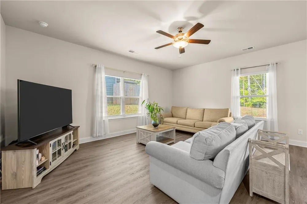 245 Magnolia Villas Dr. Cornelia, GA 30531