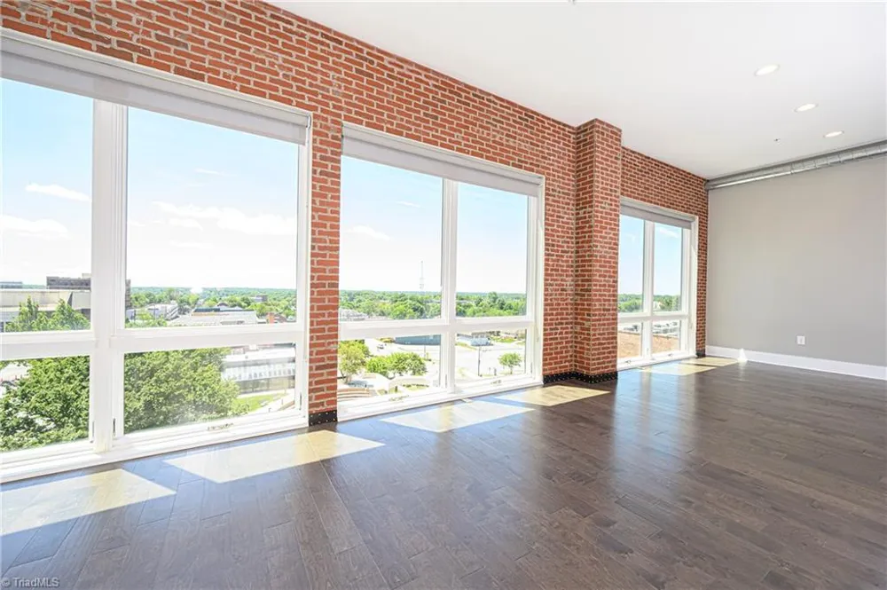 400 W 4th Street #504 Winston-Salem, NC 27101