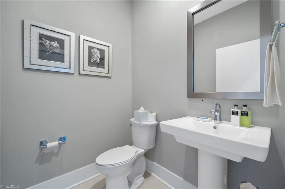 400 W 4th Street #504 Winston-Salem, NC 27101