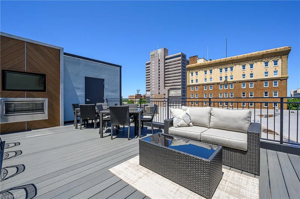 400 W 4th Street #504 Winston-Salem, NC 27101