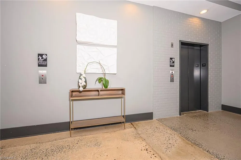 400 W 4th Street #504 Winston-Salem, NC 27101