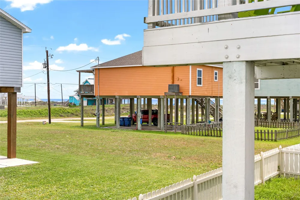 222 Ocean Avenue Surfside Beach, TX 77541