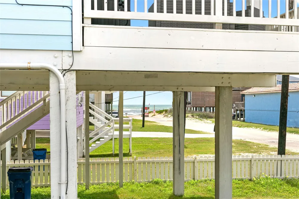 222 Ocean Avenue Surfside Beach, TX 77541