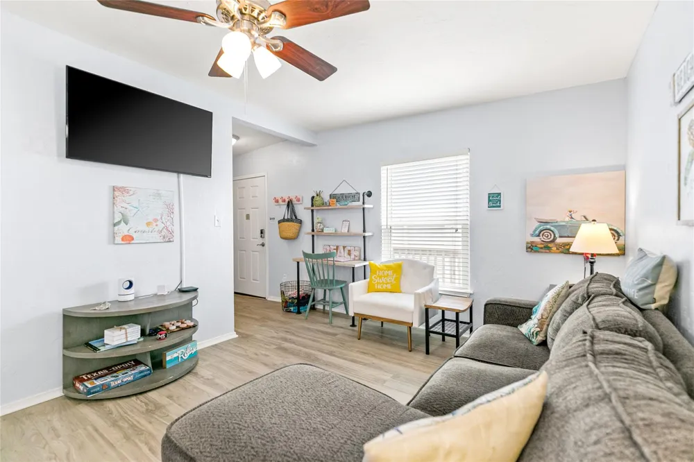 222 Ocean Avenue Surfside Beach, TX 77541