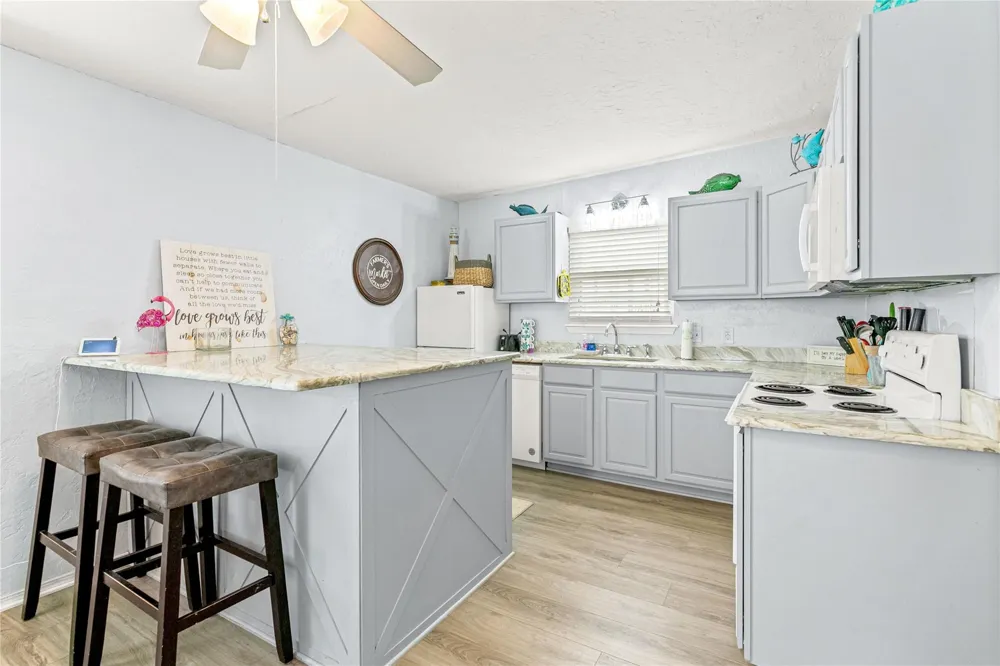 222 Ocean Avenue Surfside Beach, TX 77541