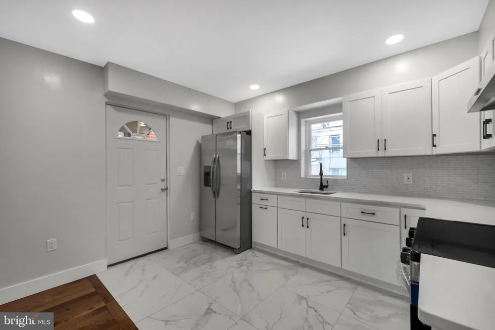 1119 THOMAS STREET Chester, PA 19013