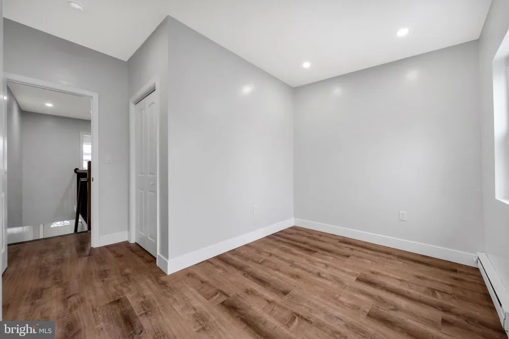 1119 THOMAS STREET Chester, PA 19013