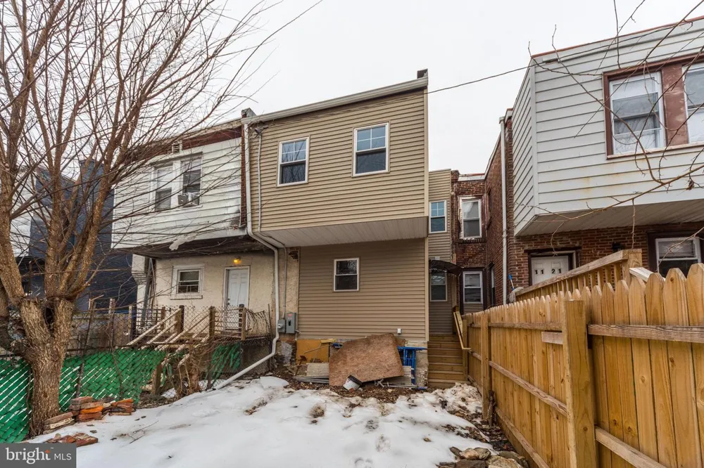 1119 THOMAS STREET Chester, PA 19013