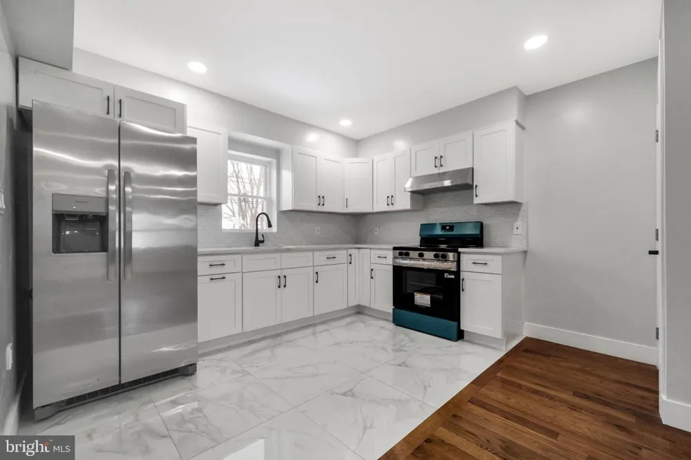 1119 THOMAS STREET Chester, PA 19013
