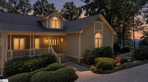 15 Grosbeak Way