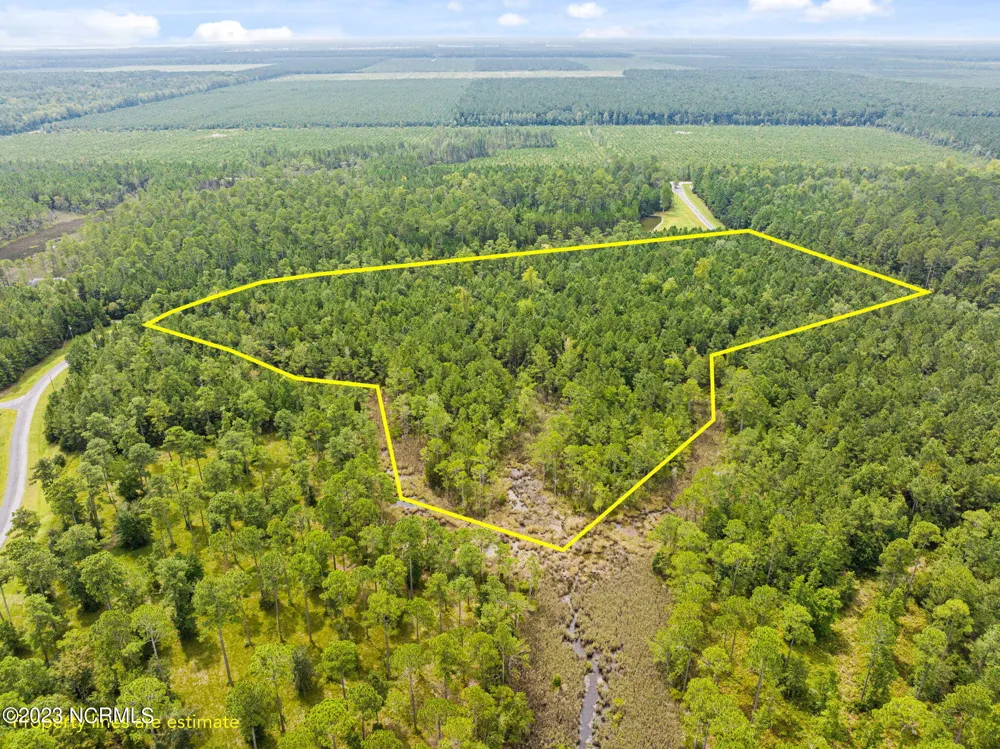 15 Paradox Point Drive Aurora, NC 27806
