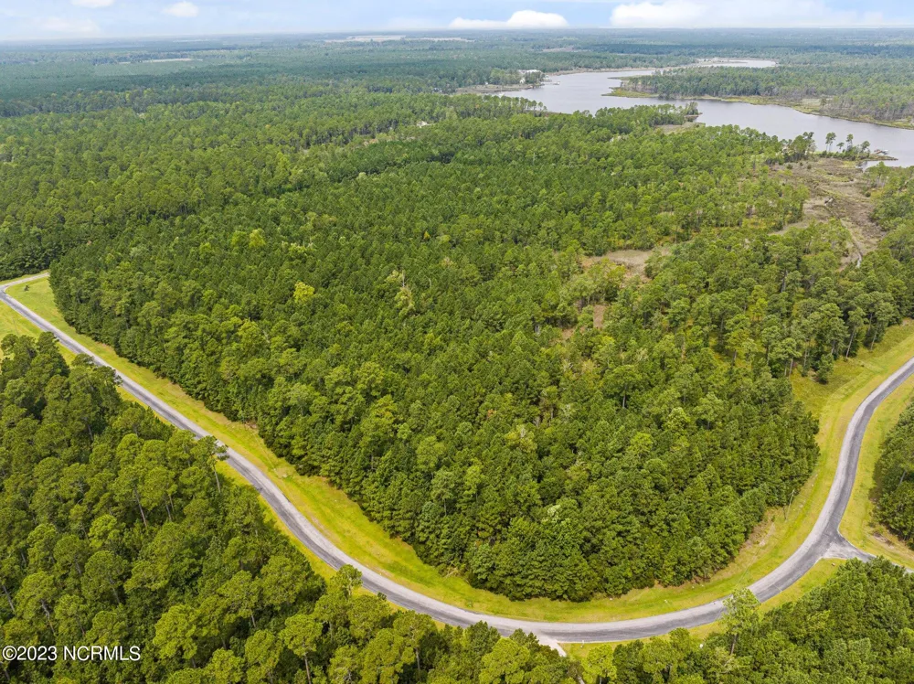 15 Paradox Point Drive Aurora, NC 27806