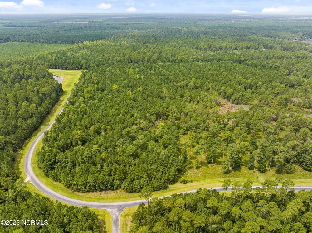 15 Paradox Point Drive Aurora, NC 27806