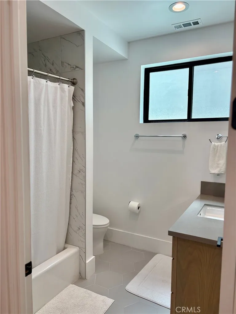 2621 Gates Avenue #B Redondo Beach, CA 90278