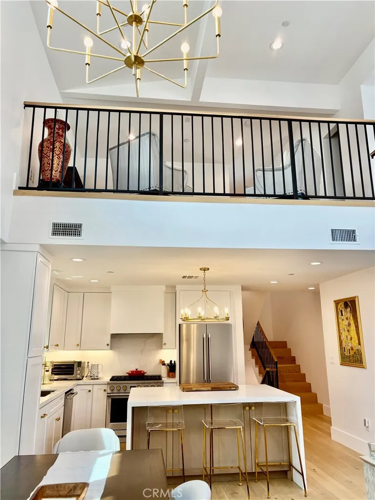 2621 Gates Avenue #B Redondo Beach, CA 90278