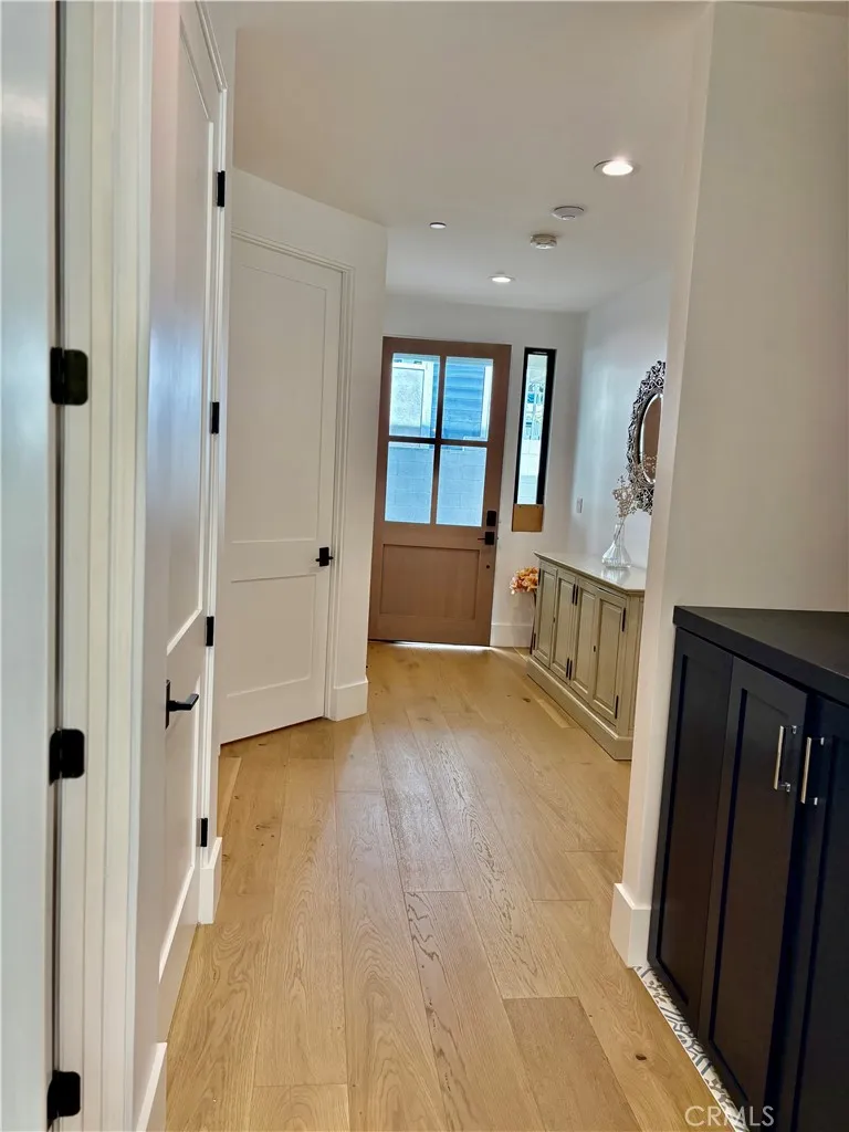 2621 Gates Avenue #B Redondo Beach, CA 90278