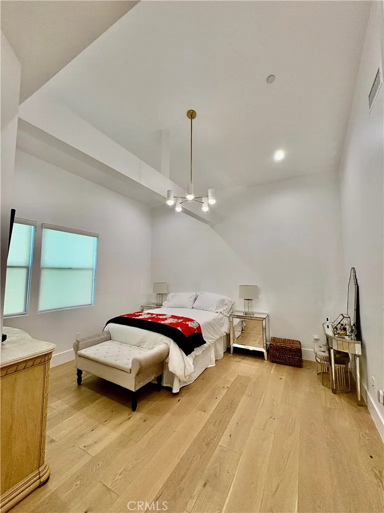 2621 Gates Avenue #B Redondo Beach, CA 90278