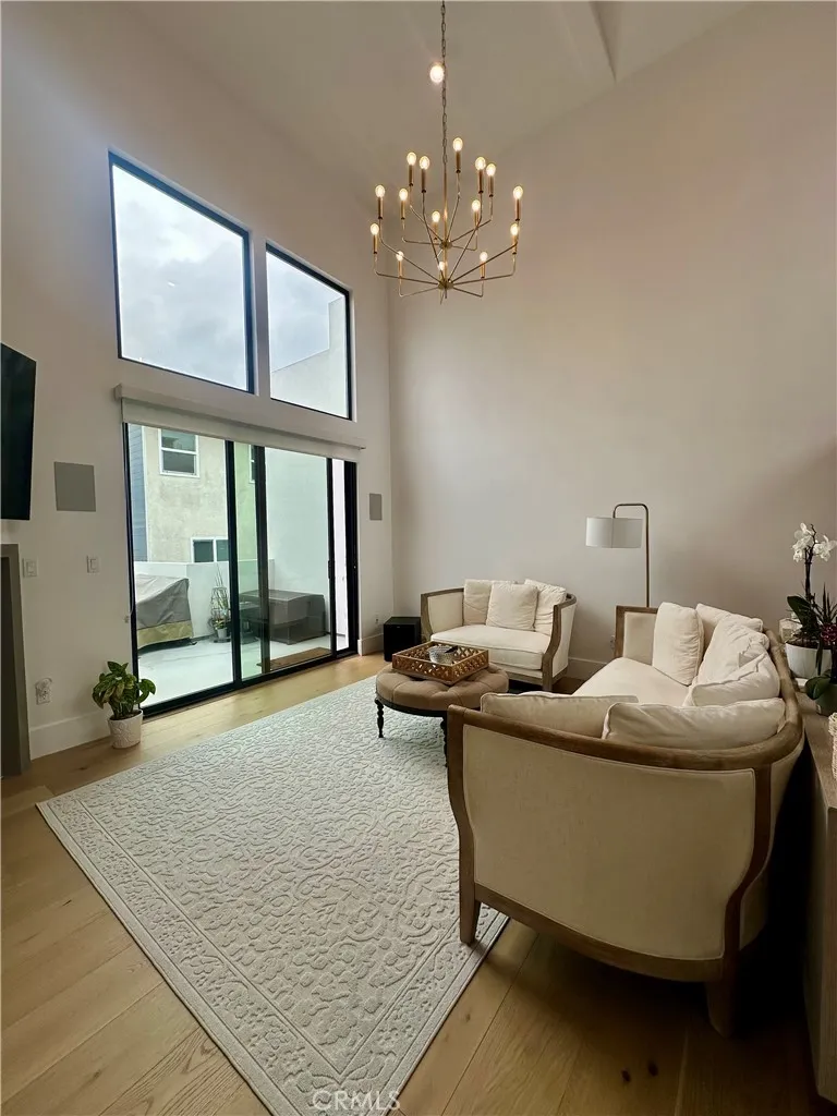 2621 Gates Avenue #B Redondo Beach, CA 90278