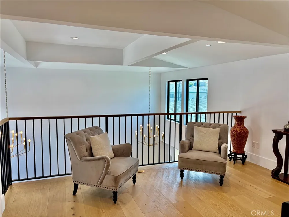 2621 Gates Avenue #B Redondo Beach, CA 90278