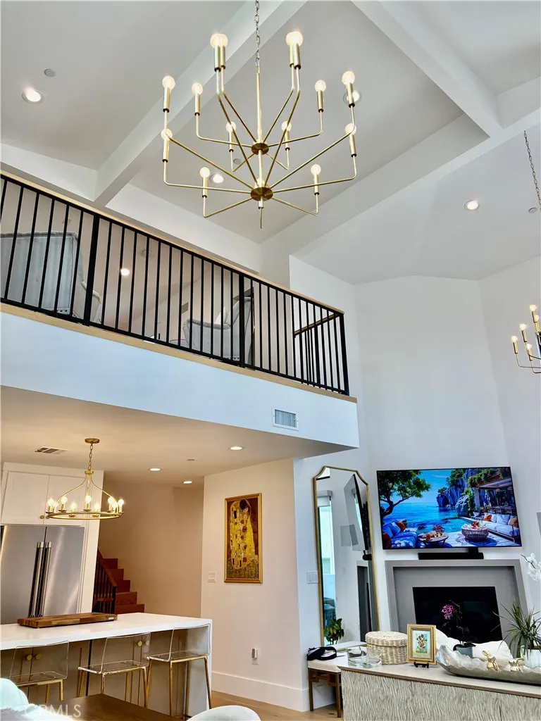 2621 Gates Avenue #B Redondo Beach, CA 90278