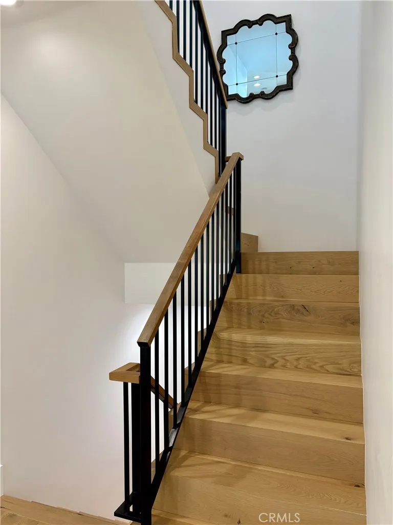 2621 Gates Avenue #B Redondo Beach, CA 90278
