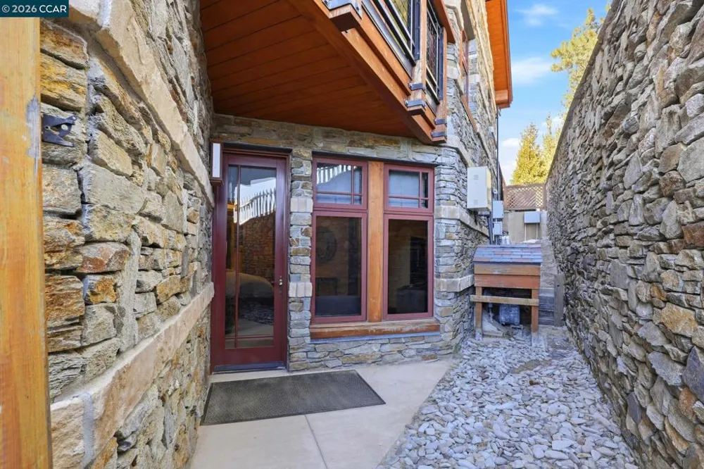 6750 Lake Blvd #1G Tahoe Vista, CA 96148