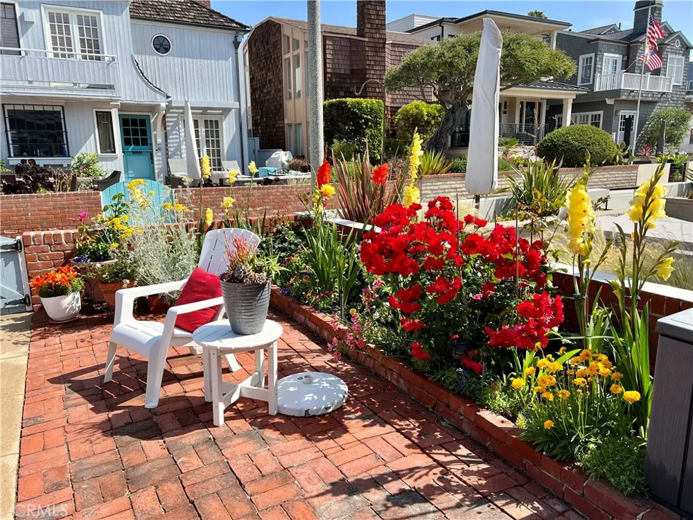 36 19th Street Hermosa Beach, CA 90254