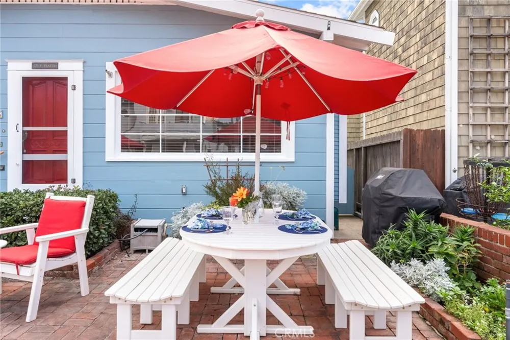 36 19th Street Hermosa Beach, CA 90254