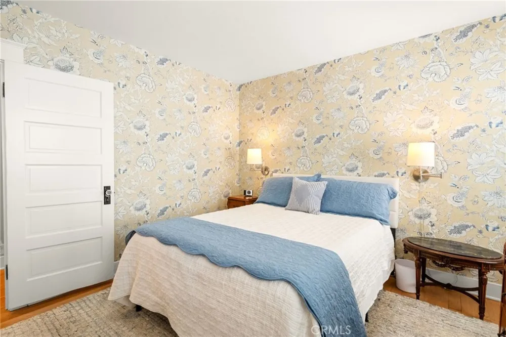 36 19th Street Hermosa Beach, CA 90254