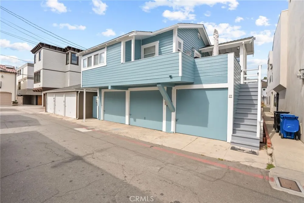 36 19th Street Hermosa Beach, CA 90254