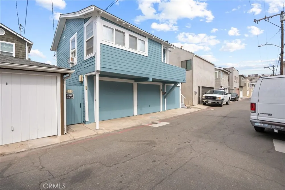 36 19th Street Hermosa Beach, CA 90254