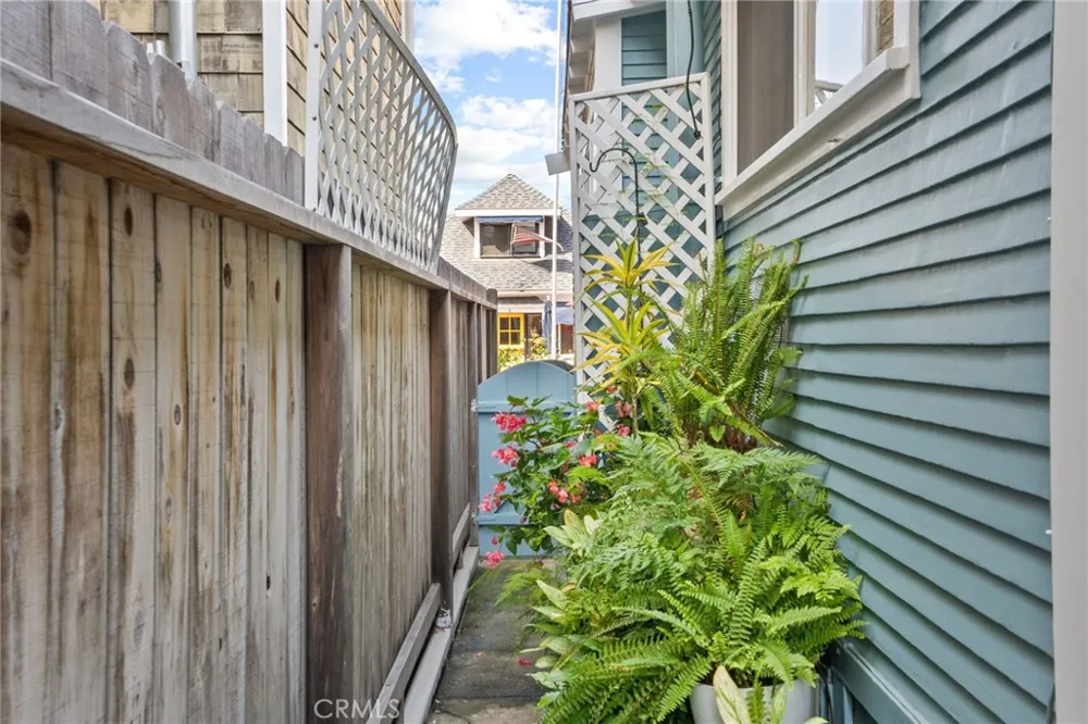 36 19th Street Hermosa Beach, CA 90254