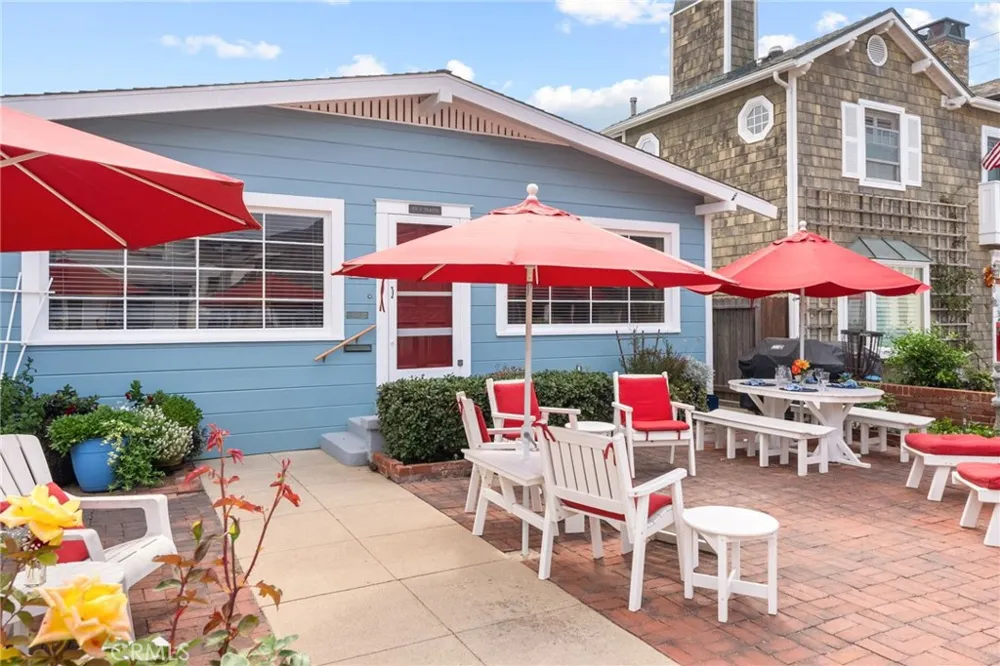 36 19th Street Hermosa Beach, CA 90254