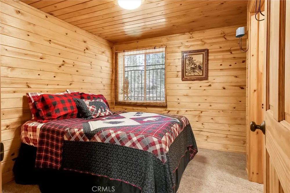 39222 Arapahoe Road Fawnskin, CA 92333