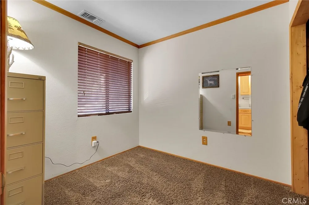 39222 Arapahoe Road Fawnskin, CA 92333
