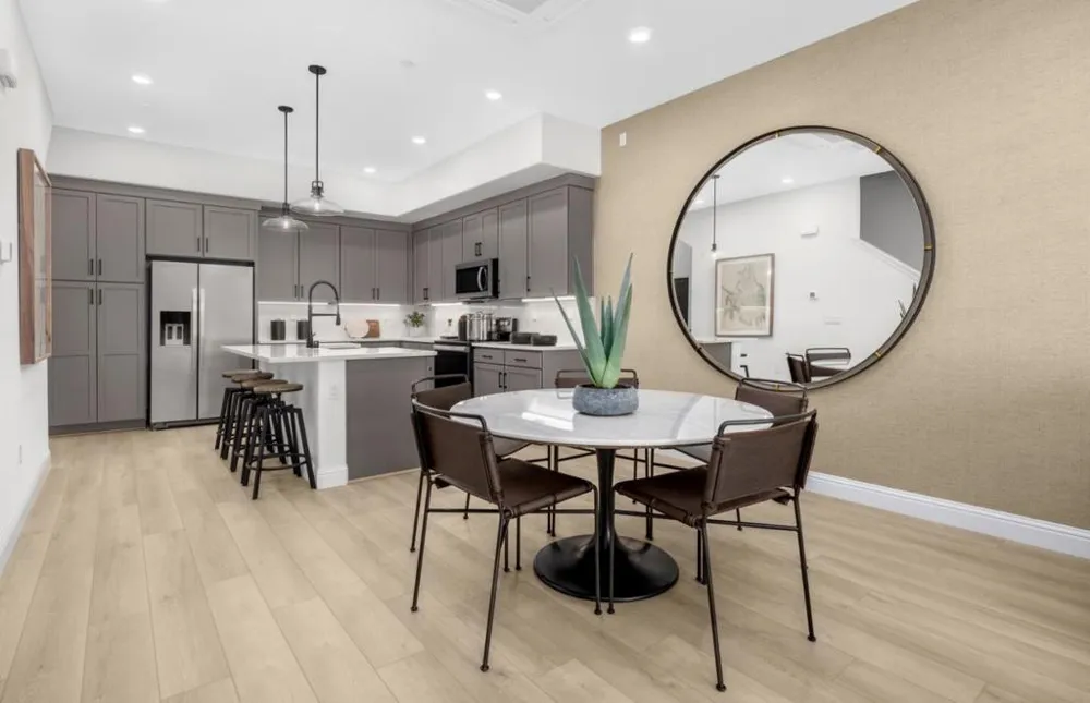 2439 Willow Way San Mateo, CA 94403