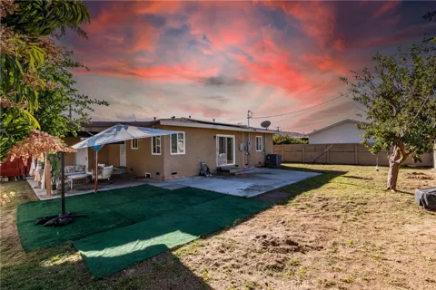 722 S Sycamore