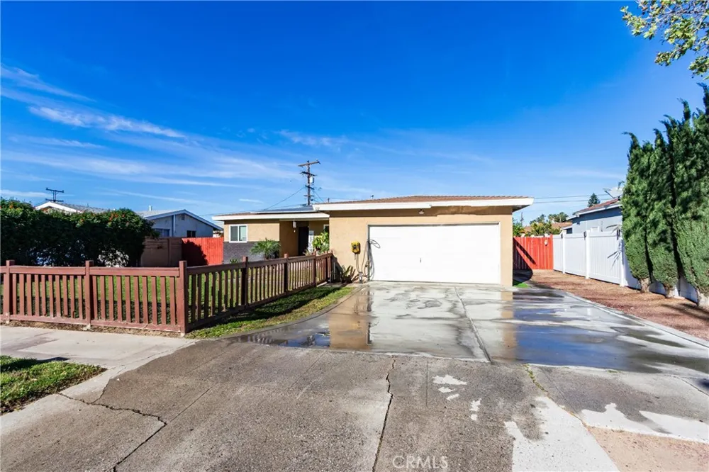 722 S Sycamore Rialto, CA 92376