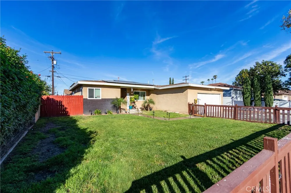 722 S Sycamore Rialto, CA 92376