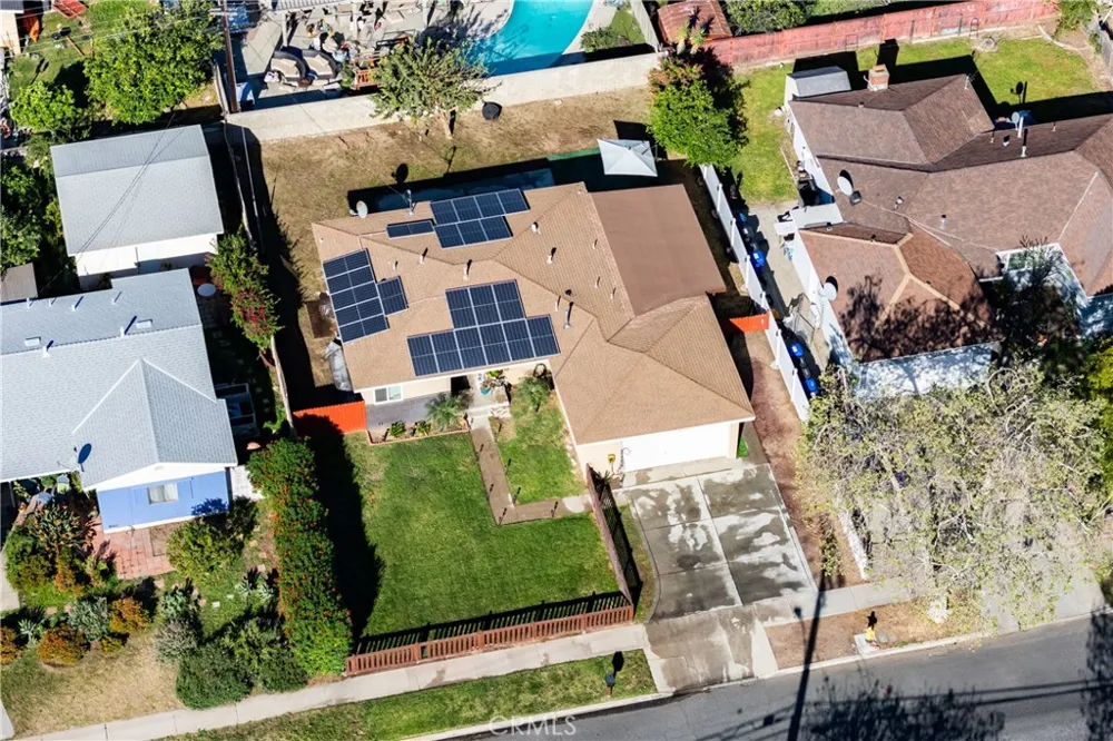 722 S Sycamore Rialto, CA 92376