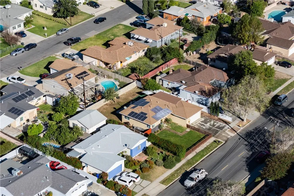 722 S Sycamore Rialto, CA 92376