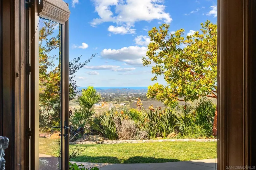 19557 Fortuna Del Este Other, CA 92029